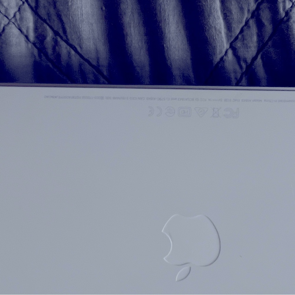 Apple Magic Keyboard with Keypad - Picture 2 of 2